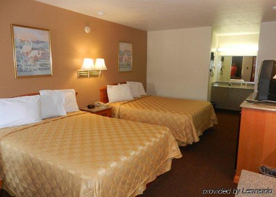 Red Roof Inn Nacogdoches Room photo