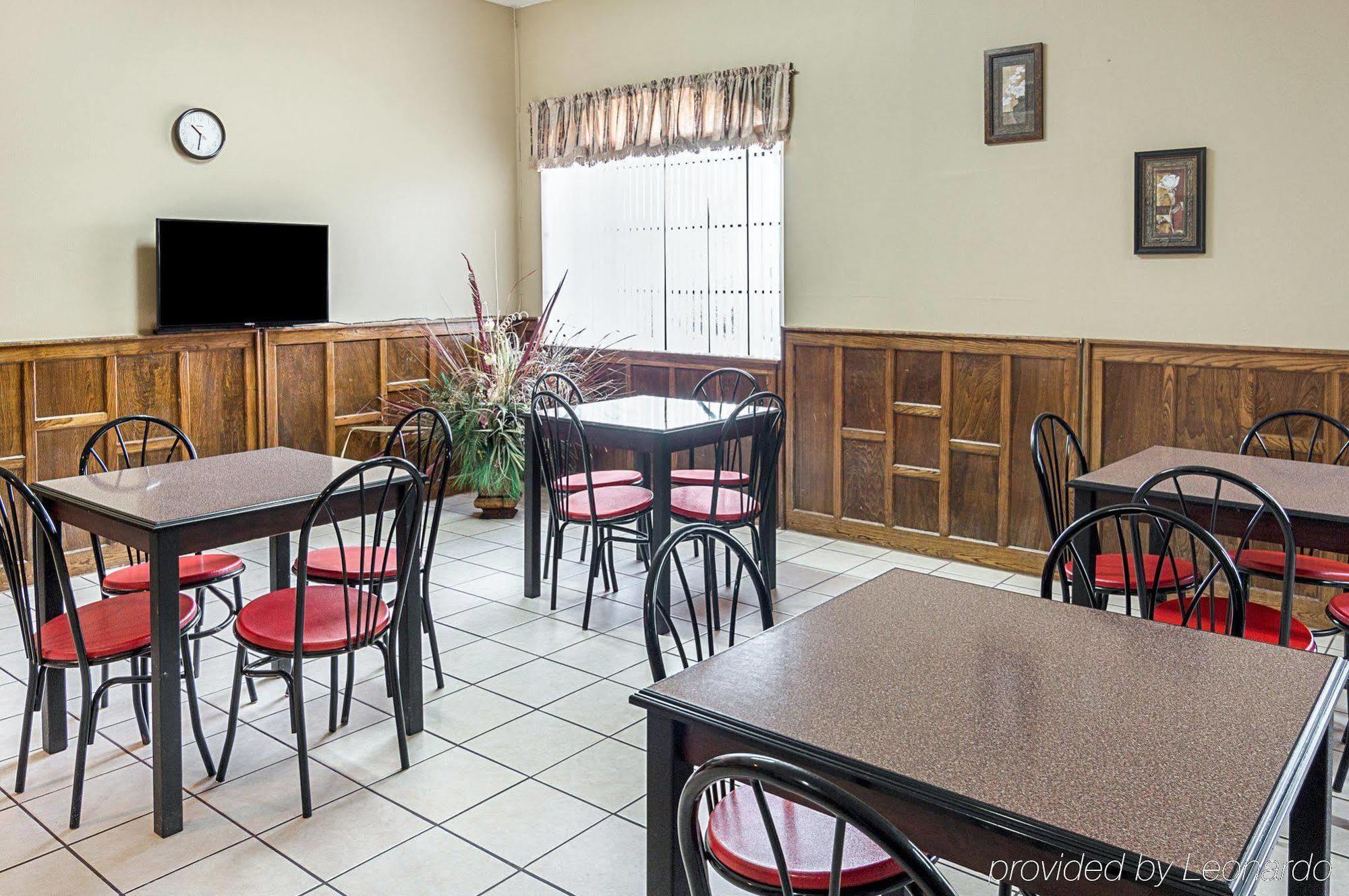 Red Roof Inn Nacogdoches Exterior photo